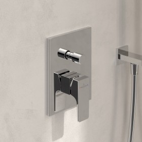 Système de douche Villeroy & Boch Taro avec support de douche, douchette et robinet mural à levier unique