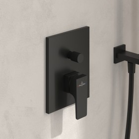 Villeroy & Boch Taro Duschsystem mit Brausehalter, Handbrause und UP-Einhebel-Armatur