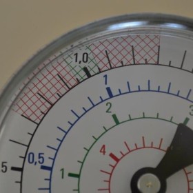 Mechanisches Manometer zu CM-Gerät