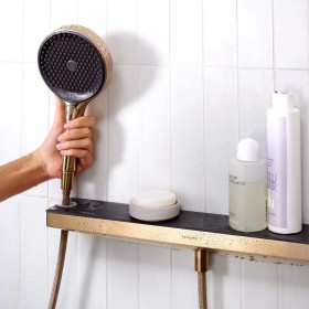 hansgrohe Rainfinity Wandanschluss Porter 500 mit Ablage und Brausehalter links